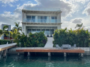 Casa Laguna